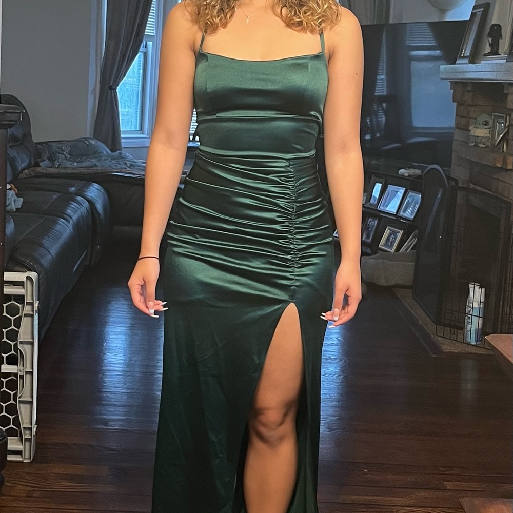 size small dress from windsor. Worn only once and has no stains or flaws.